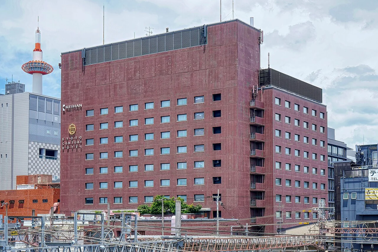 bâtiment de Kyoto Century Hotel près de la gare