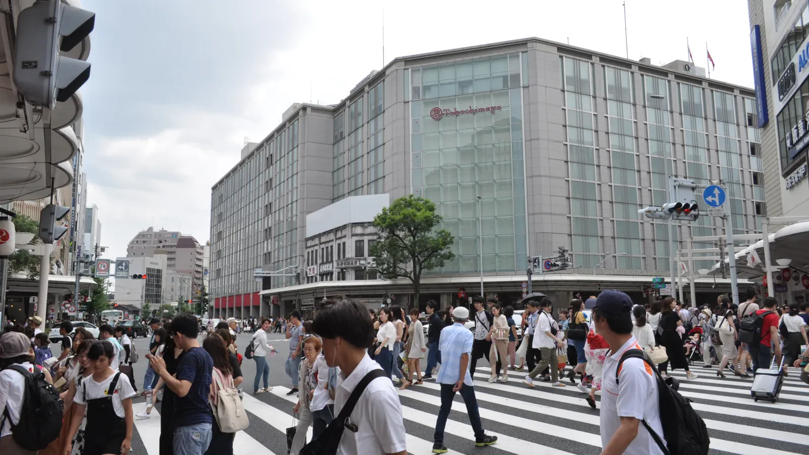 Où dormir à Kyoto avec des seniors : gare de Kyoto ou Shijō-Kawaramachi ?