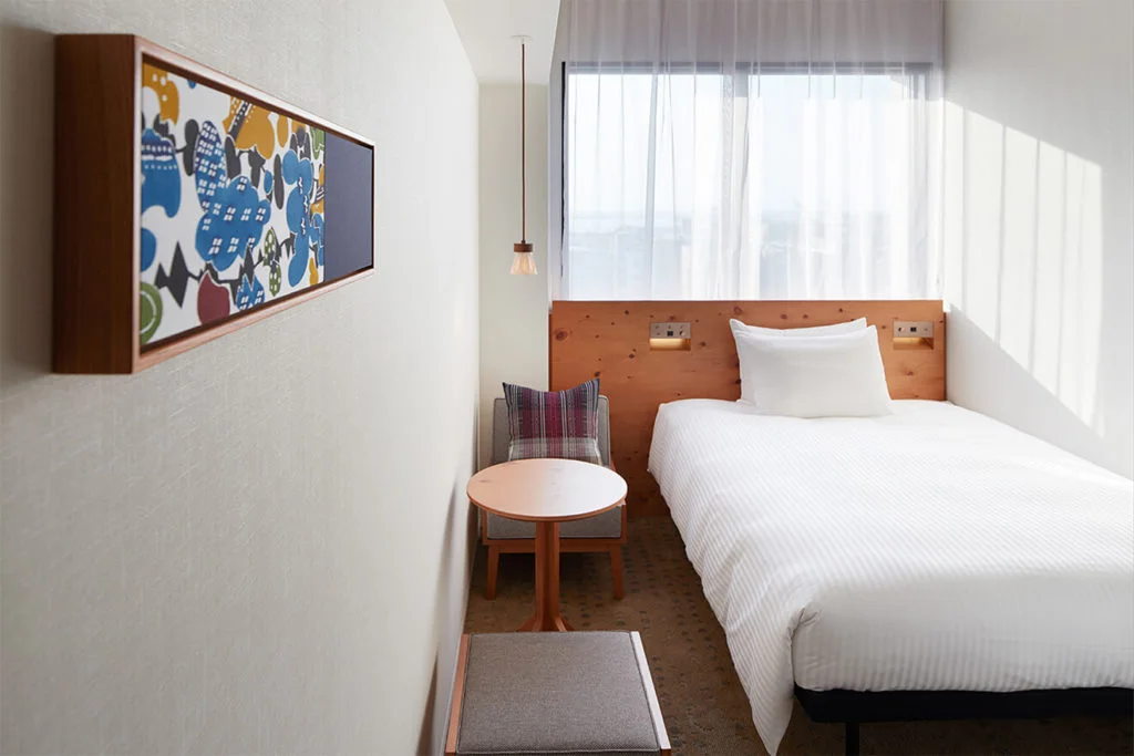 HOTEL STRATA NAHA : Compact 16–18 m² ou Twin 22–24 m² pour deux personnes ?