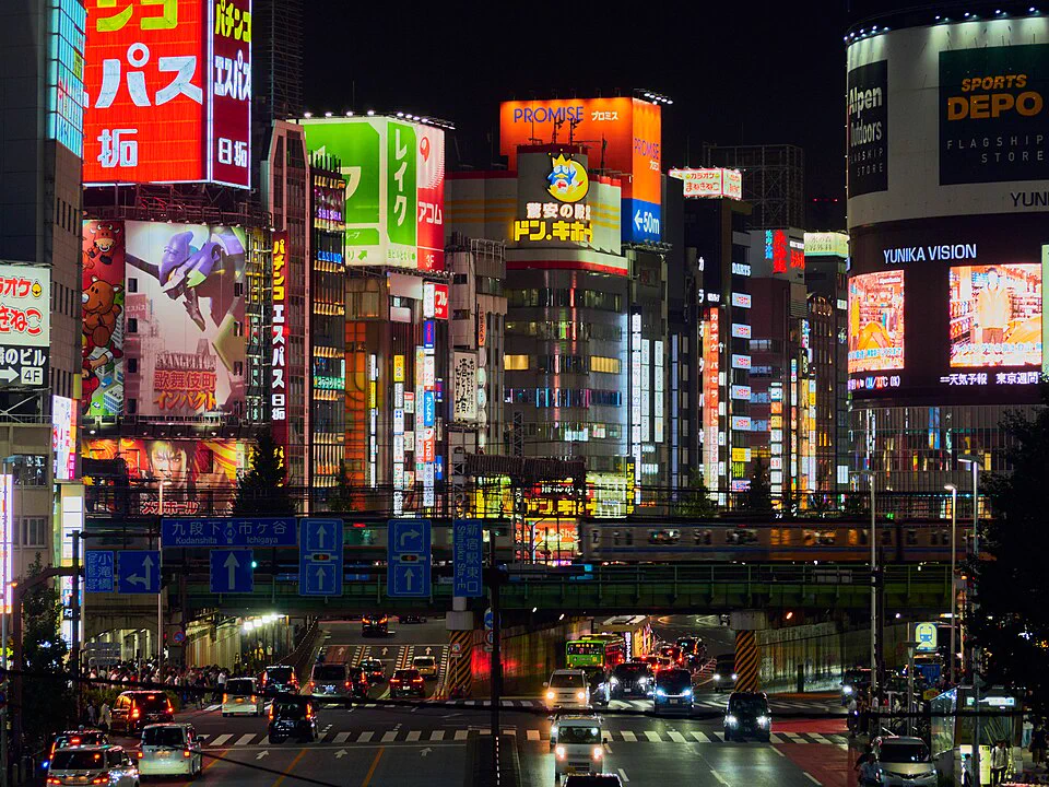 Tokyo de nuit, pour regrouper Shibuya, Harajuku et Shinjuku sans multiplier les traversées