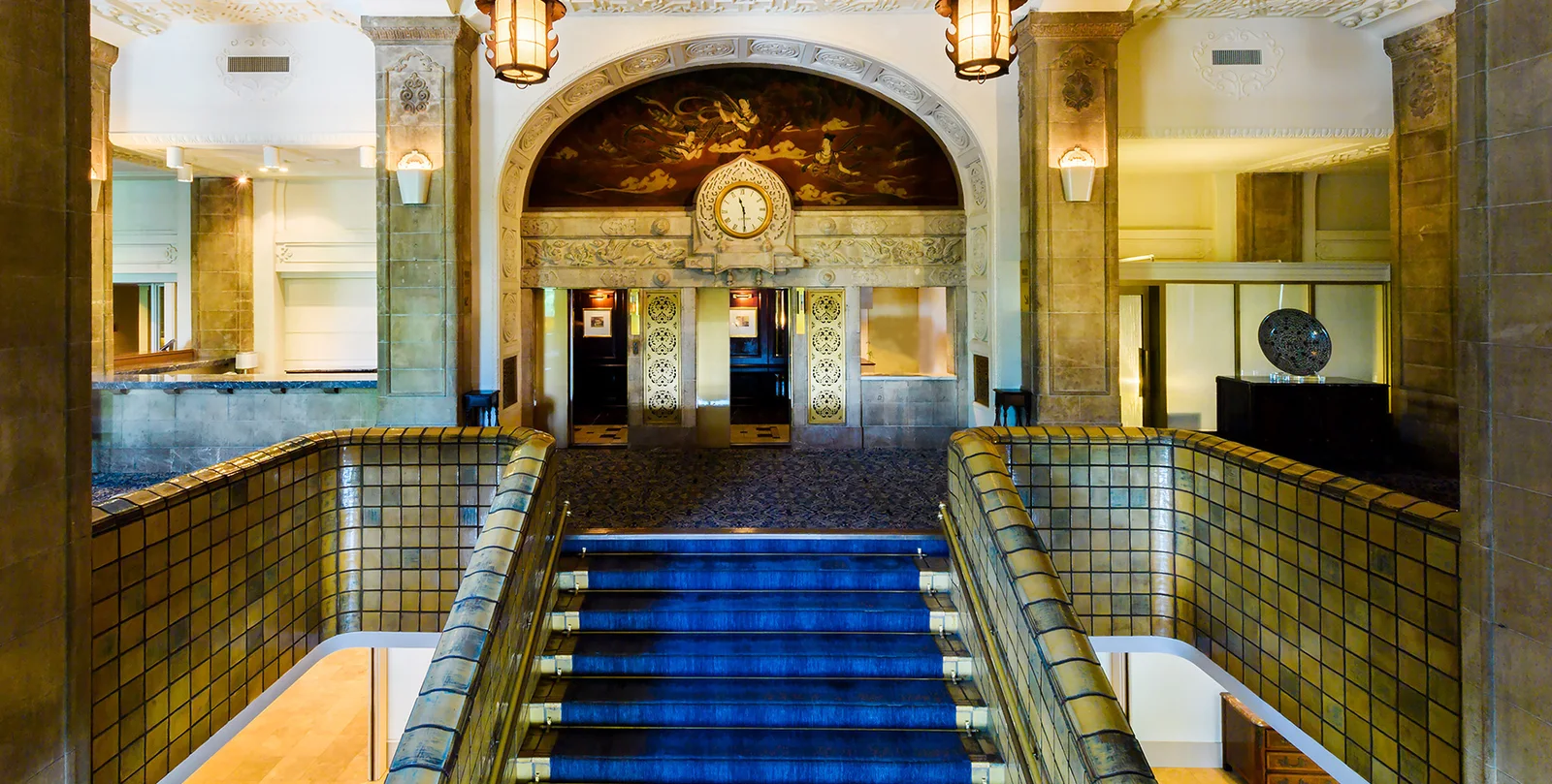 Hotel New Grand et le port de Yokohama