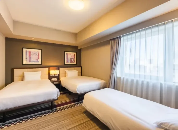 Hotel Sunroute Plaza Shinjuku : le bus aéroport vaut-il une chambre plus petite ?