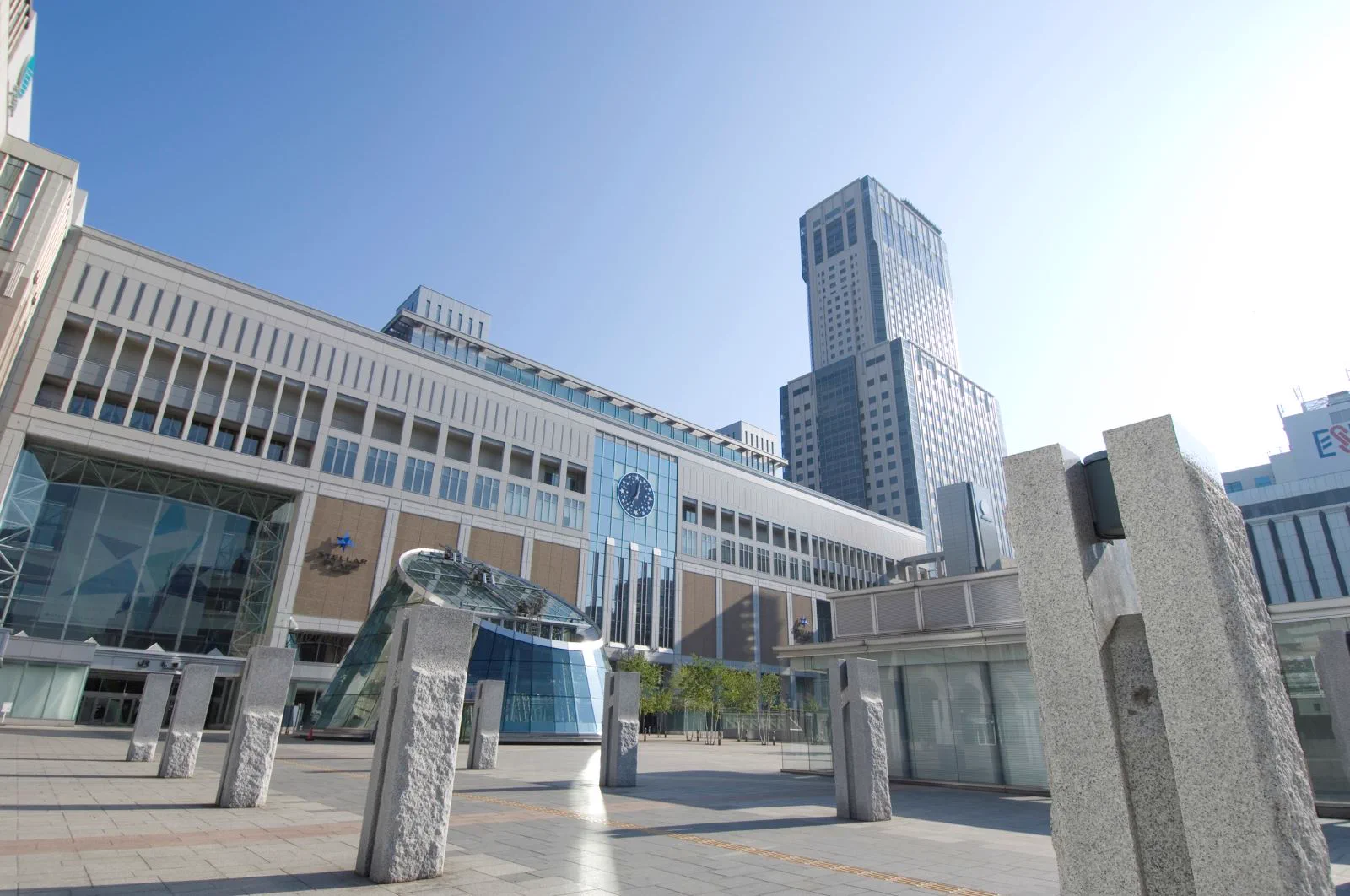 Séjourner avec ses parents à Sapporo : ne vous concentrez pas uniquement sur la proximité de la gare : la neige, les escaliers souterrains et les transferts quotidiens sont le vrai défi physique