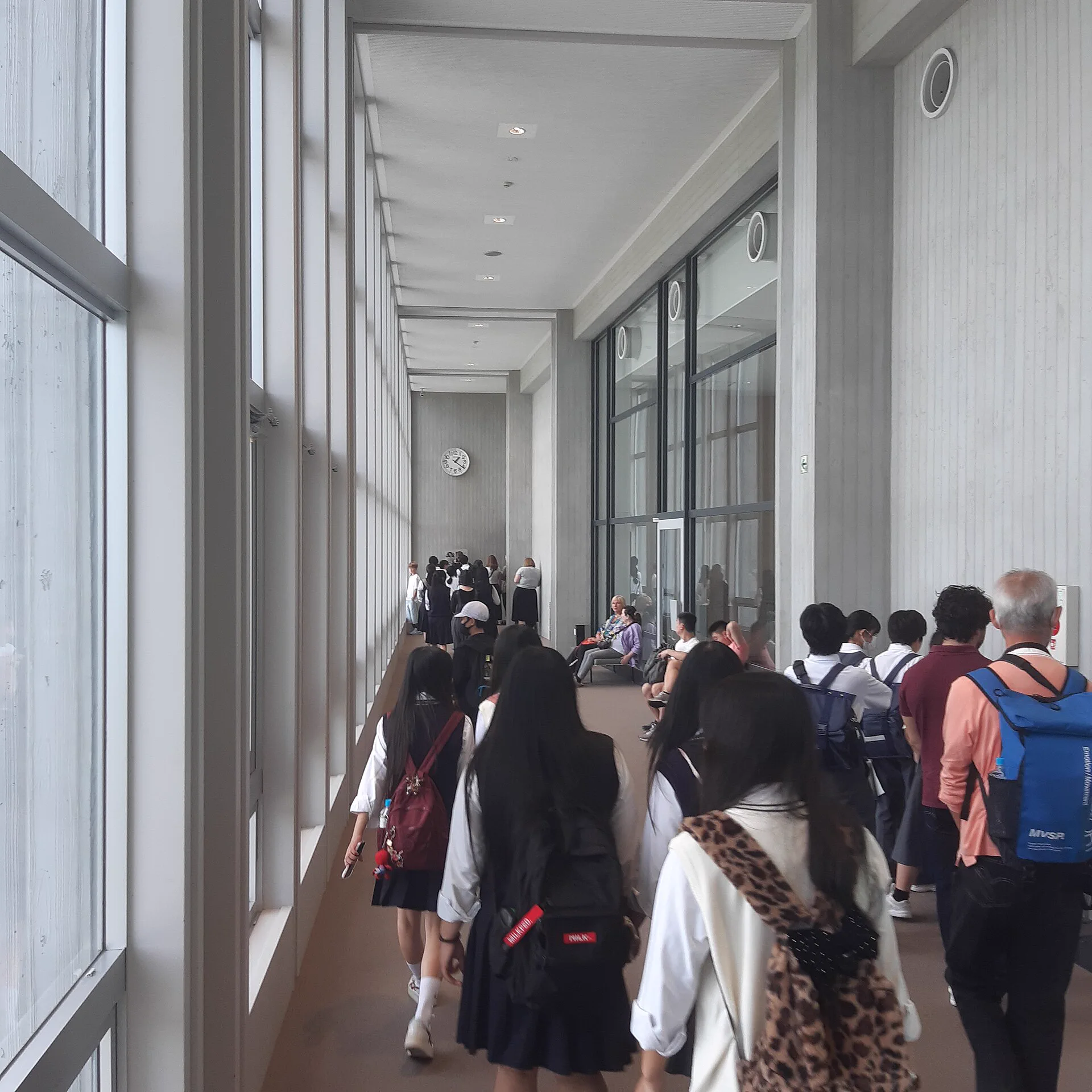 Musée du Mémorial de la Paix à Hiroshima, bloc principal d’une première journée