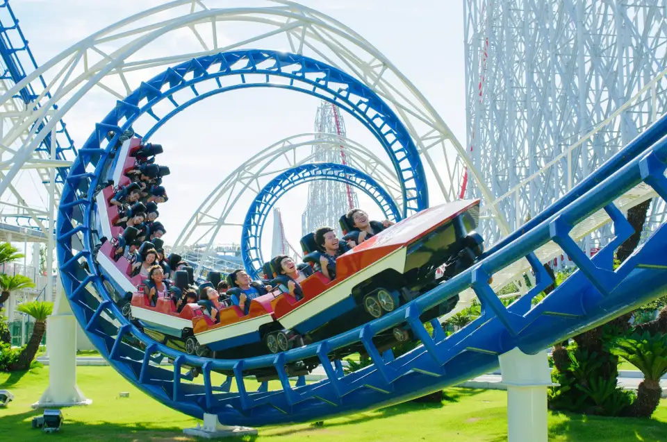 Montagnes russes de Nagashima Spa Land