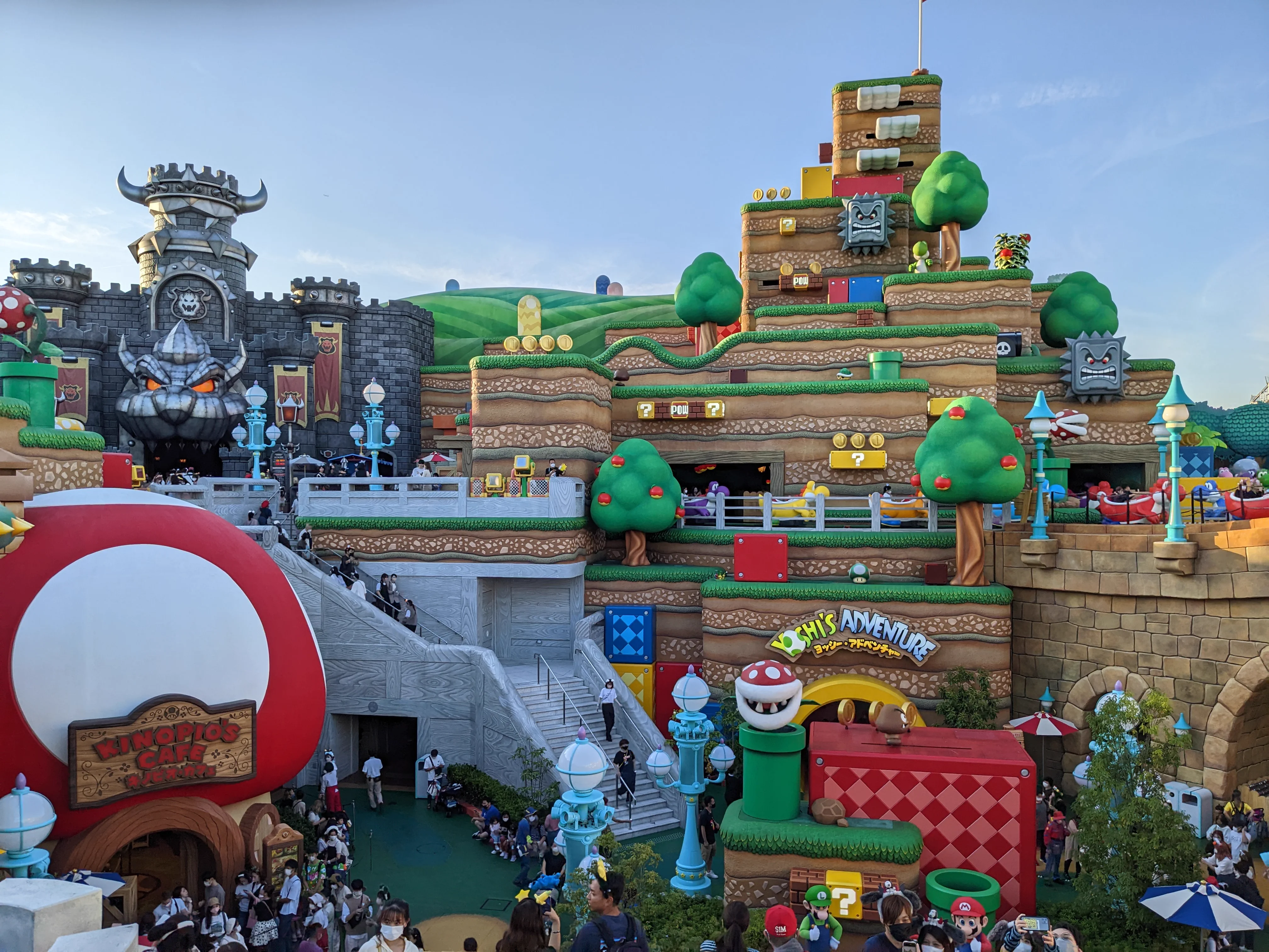 SUPER NINTENDO WORLD : certains Express Pass incluent une réservation d’entrée de zone, mais cela ne garantit pas toutes les attractions