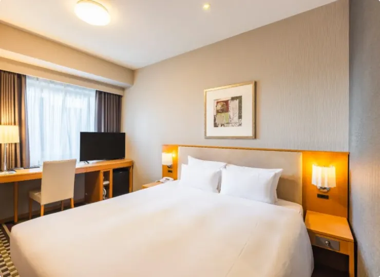 Hotel Sunroute Plaza Shinjuku : le bus aéroport vaut-il une chambre plus petite ?