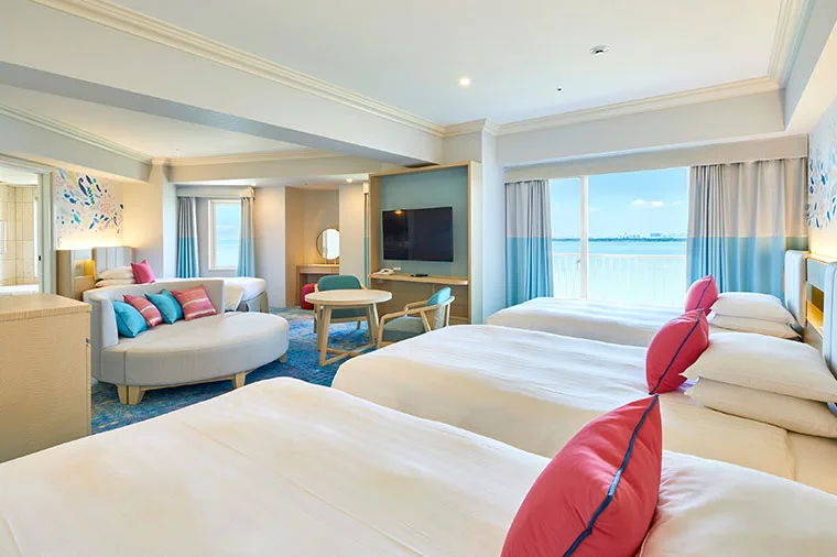 Deluxe Family Room du Grand Nikko Tokyo Bay Maihama avec quatre lits fixes