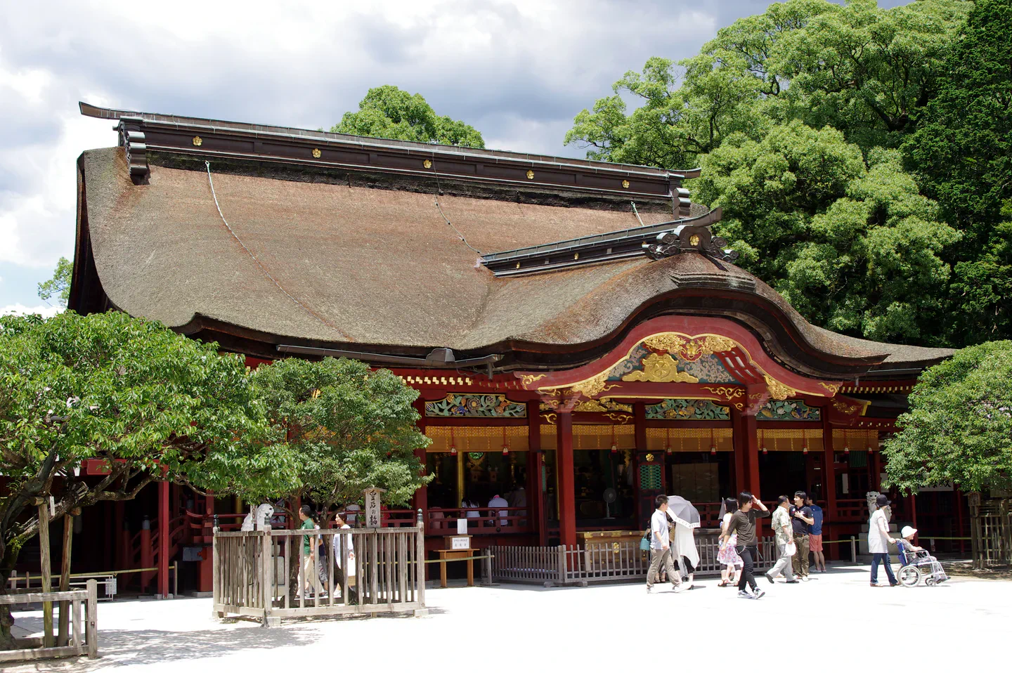 Sanctuaire Dazaifu Tenmangu, près de la rue commerçante où goûter l’Umegae-mochi