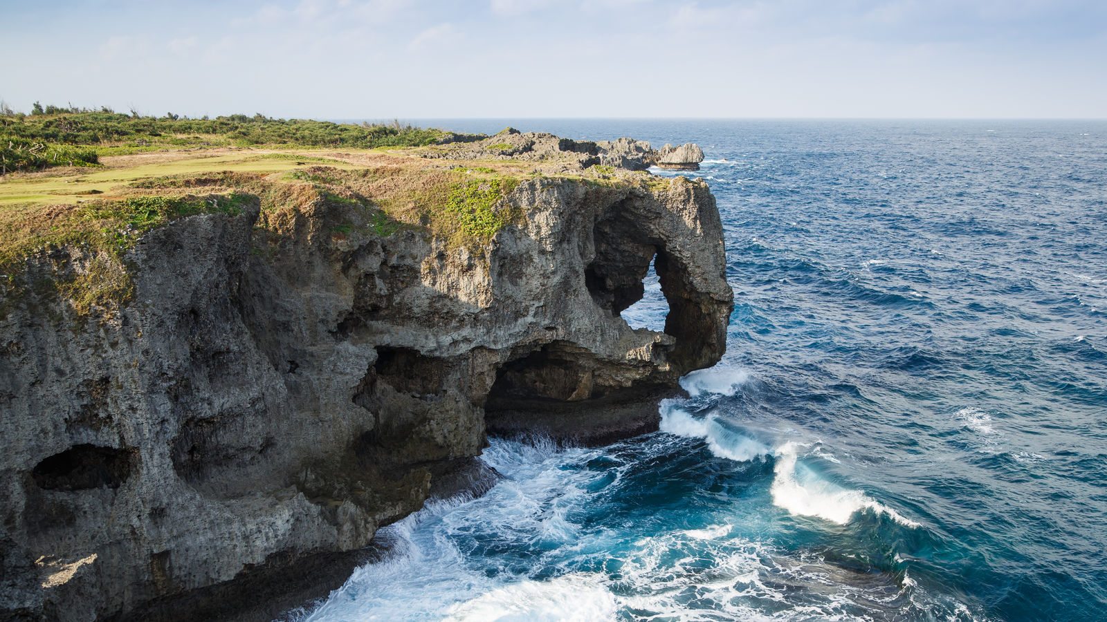 Okinawa en juin : humidité, pluie et conditions maritimes à vérifier