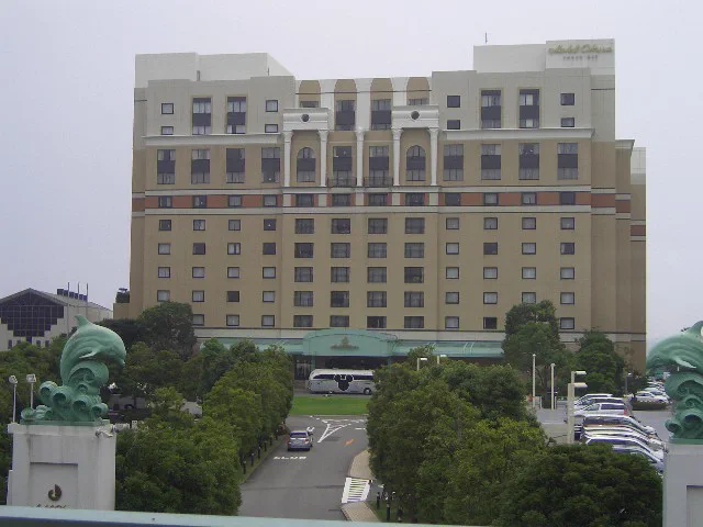 Hotel Okura Tokyo Bay, exemple d’Official Hotel desservi via Bayside Station