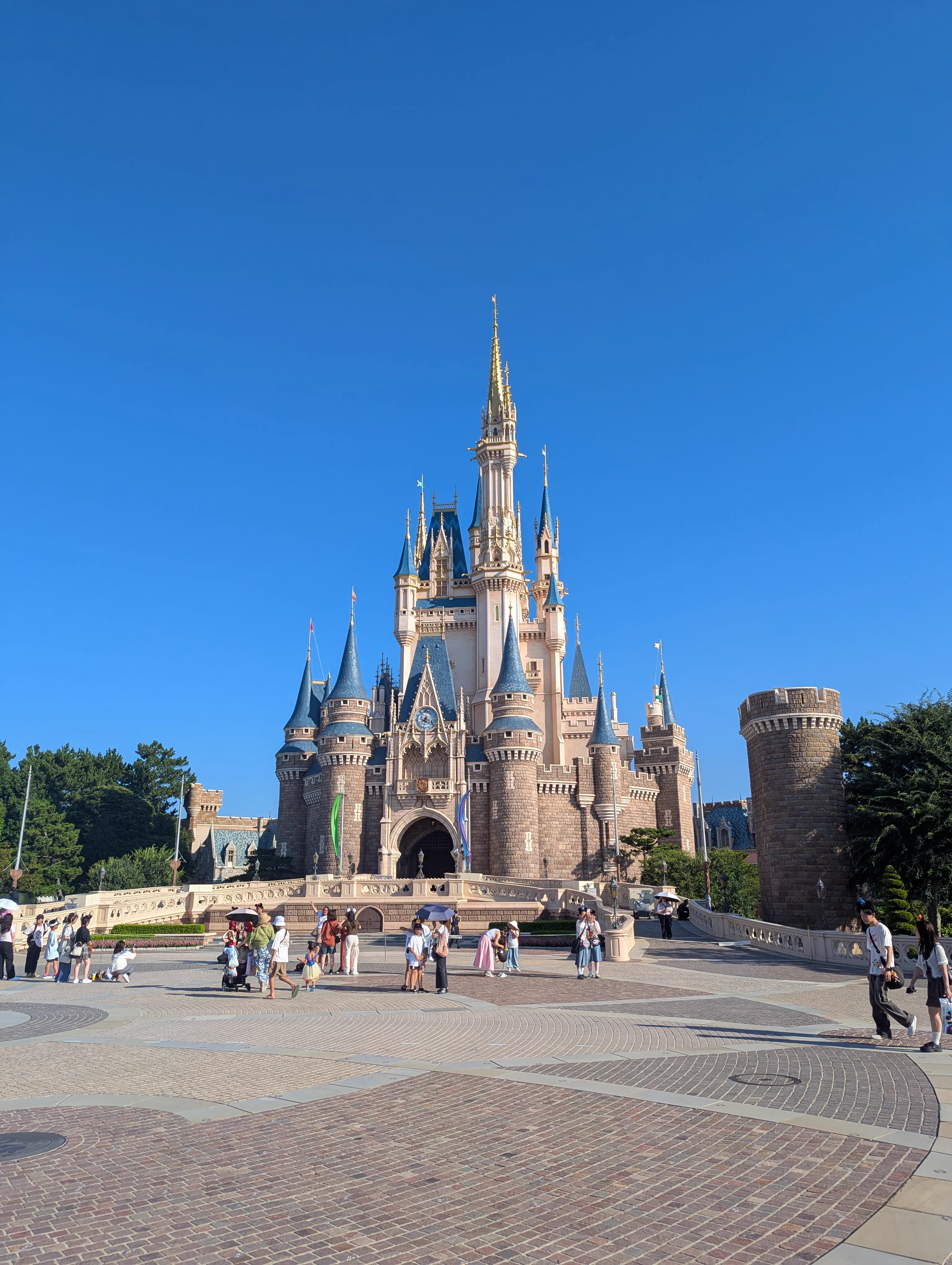 Tokyo Disneyland : lorsque le parc n’occupe qu’une journée, il ne justifie pas toujours un changement d’hôtel