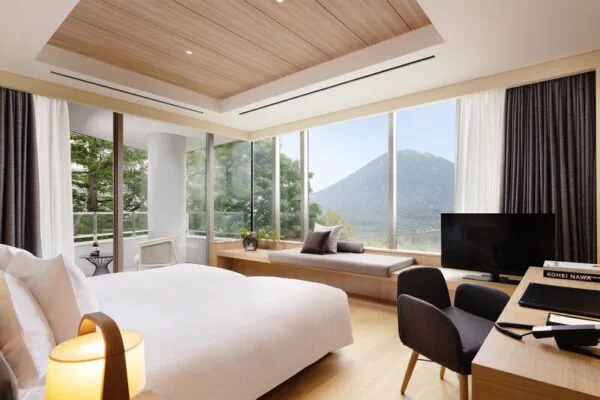 Suite trois chambres Setsu Niseko avec plusieurs lits