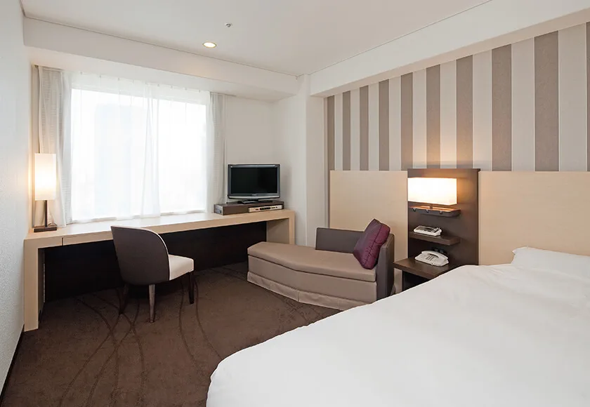 Chambre simple de l’Hotel Granvia Osaka pour un séjour solo