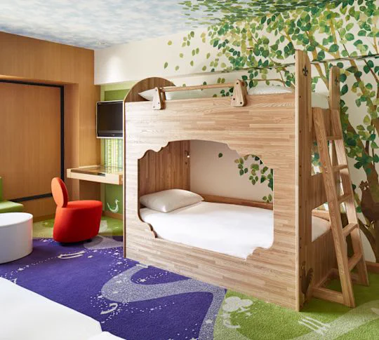 Chambre Family Happy Magic du Hilton Tokyo Bay avec décoration familiale