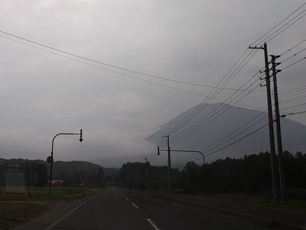 Route vers Niseko, Rusutsu et le mont Yotei : une voiture privée doit être comparée à un transfert ponctuel