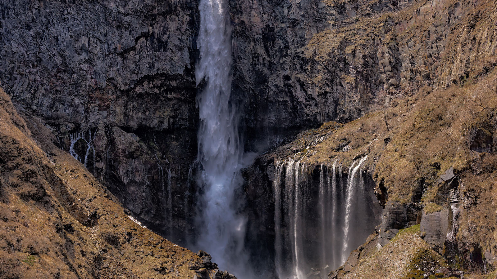 Chutes Kegon près du lac Chūzenji, dans le secteur d’Okunikko