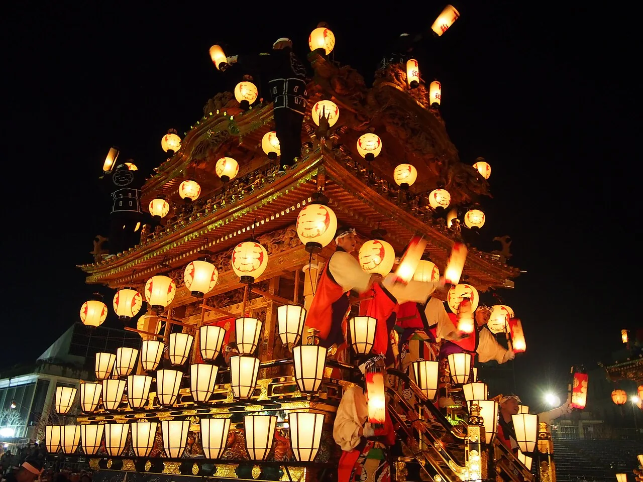 Chichibu Yomatsuri 2026 : rentrer à Tokyo ou dormir après les chars ?