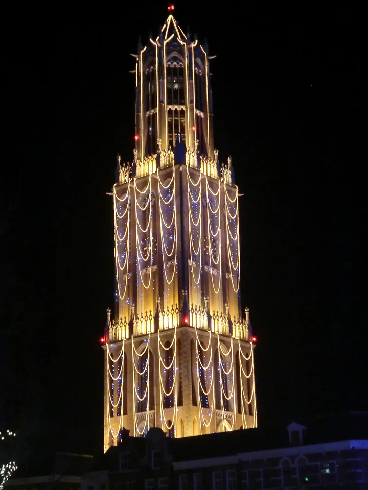 Tour Domtoren illuminée à Huis Ten Bosch le 22 décembre 2007