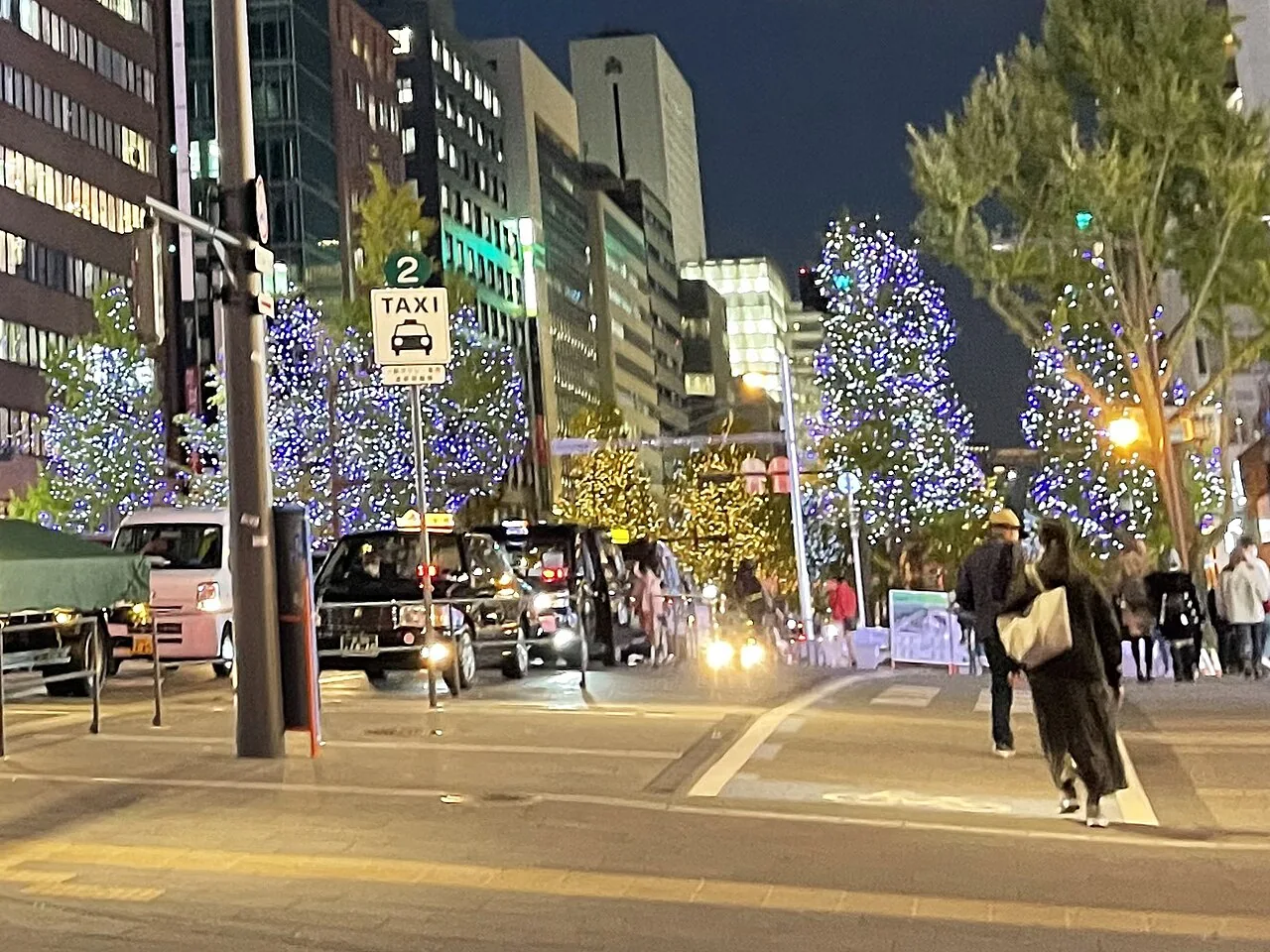 Midosuji illuminé en novembre 2026 : quel tronçon parcourir et où dormir ?