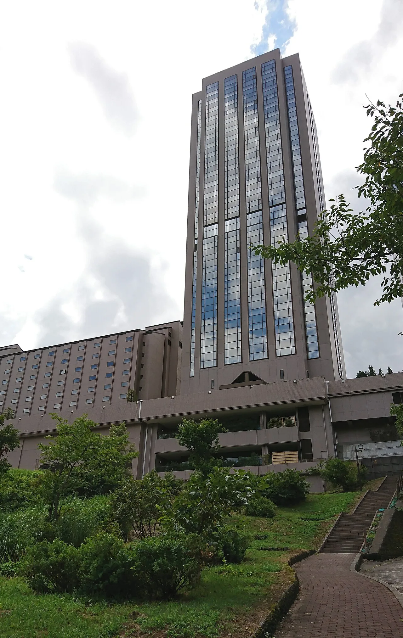 façade du NASPA New Otani en 2018